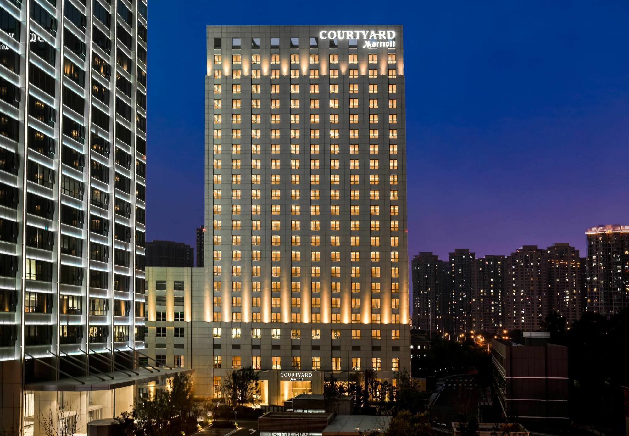 Courtyard By Marriott Tianjin Hongqiao Hotel Екстериор снимка